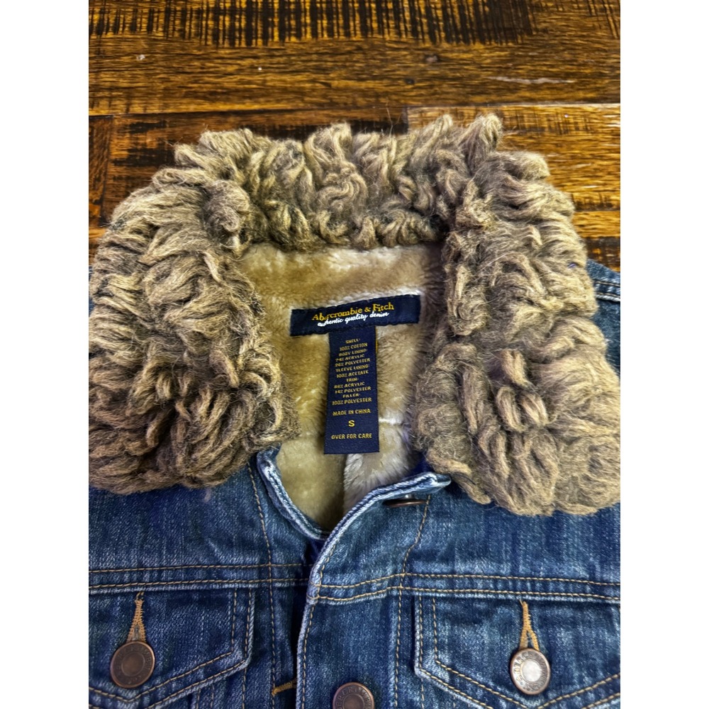 Abercrombie & Fitch Womens Denim Jacket Faux Fur Sherpa Lined Blue Small - Picture 5 of 12